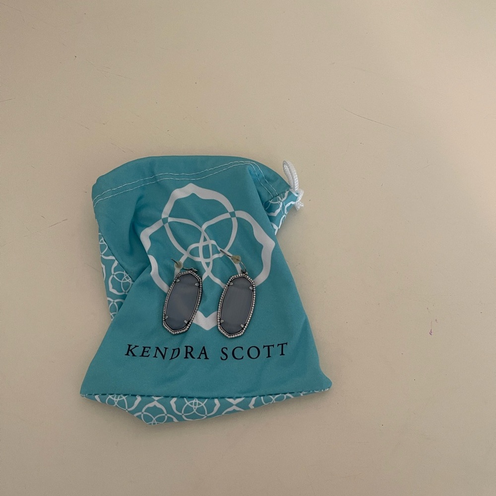 Kendra Scott Earrings Earrings with Pouch